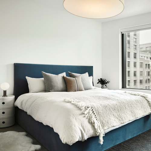Surfer’s Bedroom Retreat in City
