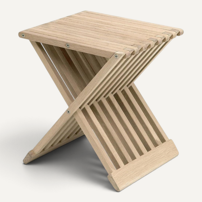 Fionia Stool Stool FRITZ HANSEN Oak