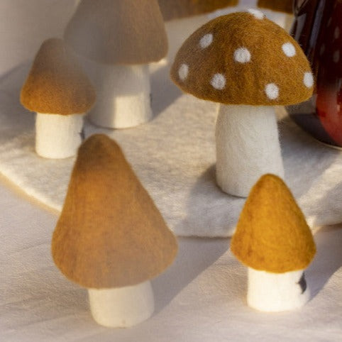 Felt Mushroom, Gold Decor Muskhane